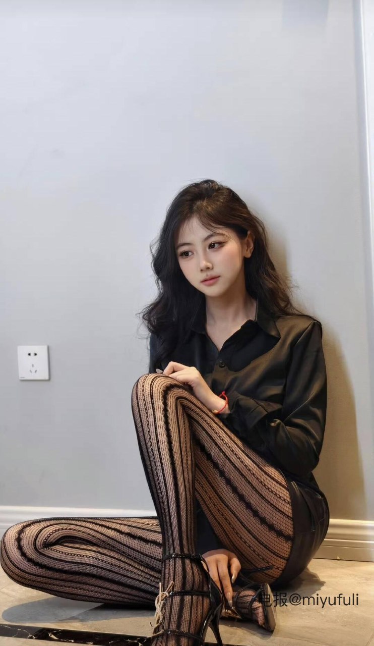 刘二萌 2025-05-27 12:24:37 其实我不太懂喜欢，但我想要走向你