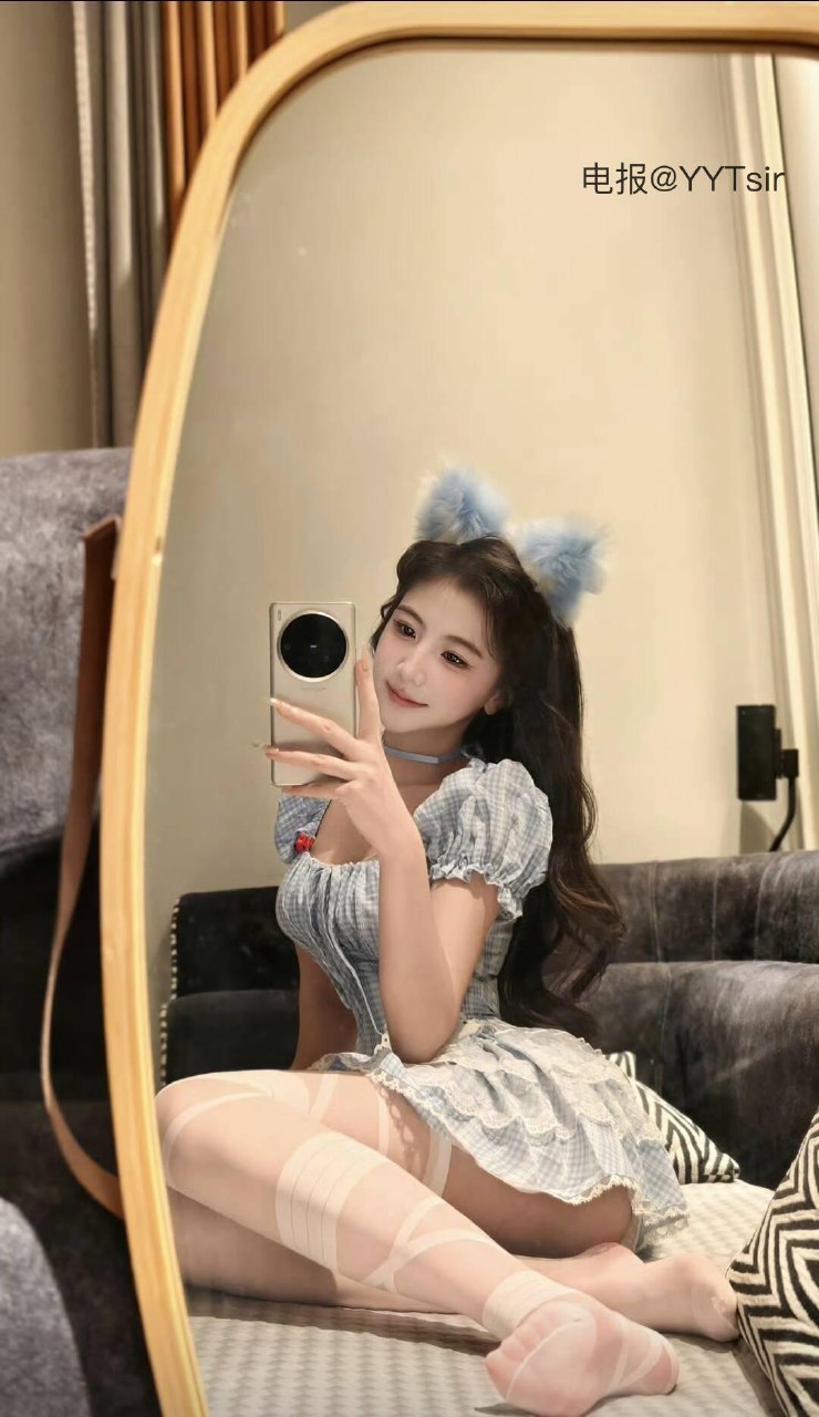 刘二萌 2025-05-27 02:14:10 老公们~顶级福利来啦