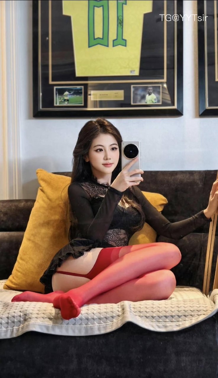 刘二萌 2025-05-27 10:43:45 二萌绝美秘书