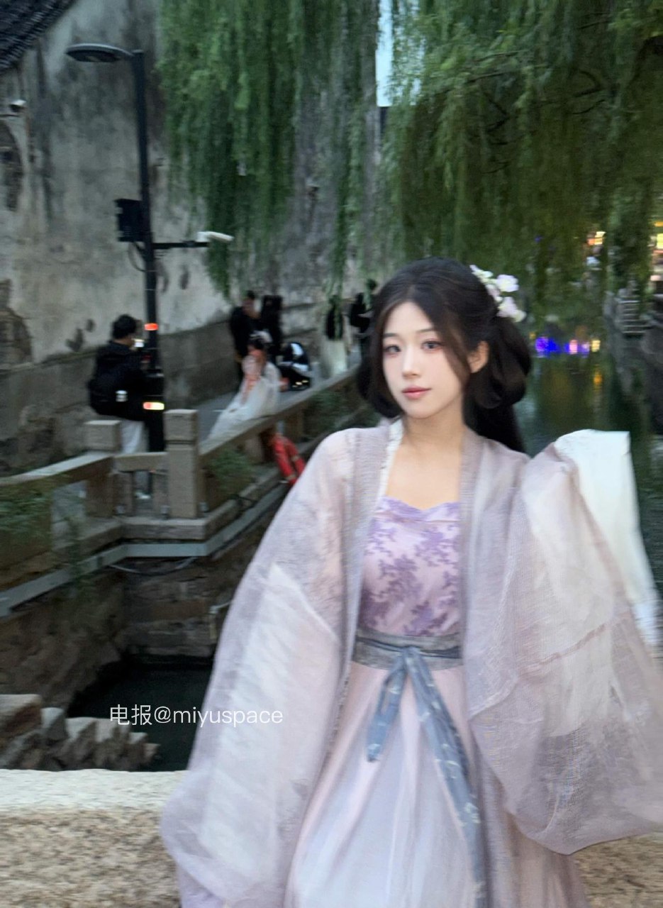 静静爱吃糖 2025-05-27 16:11:41 古风