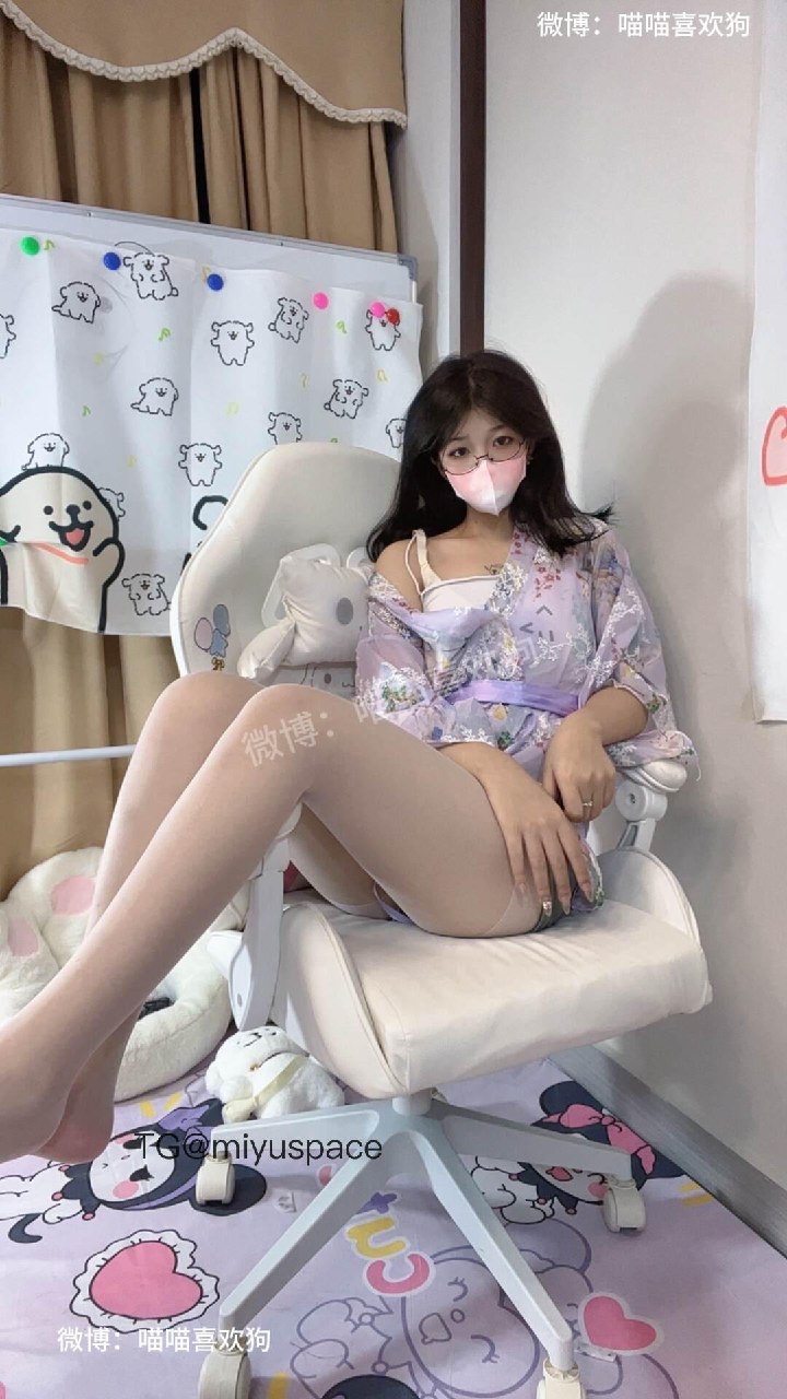 喵喵喜欢狗 2025-05-29 12:30:40 美甲！