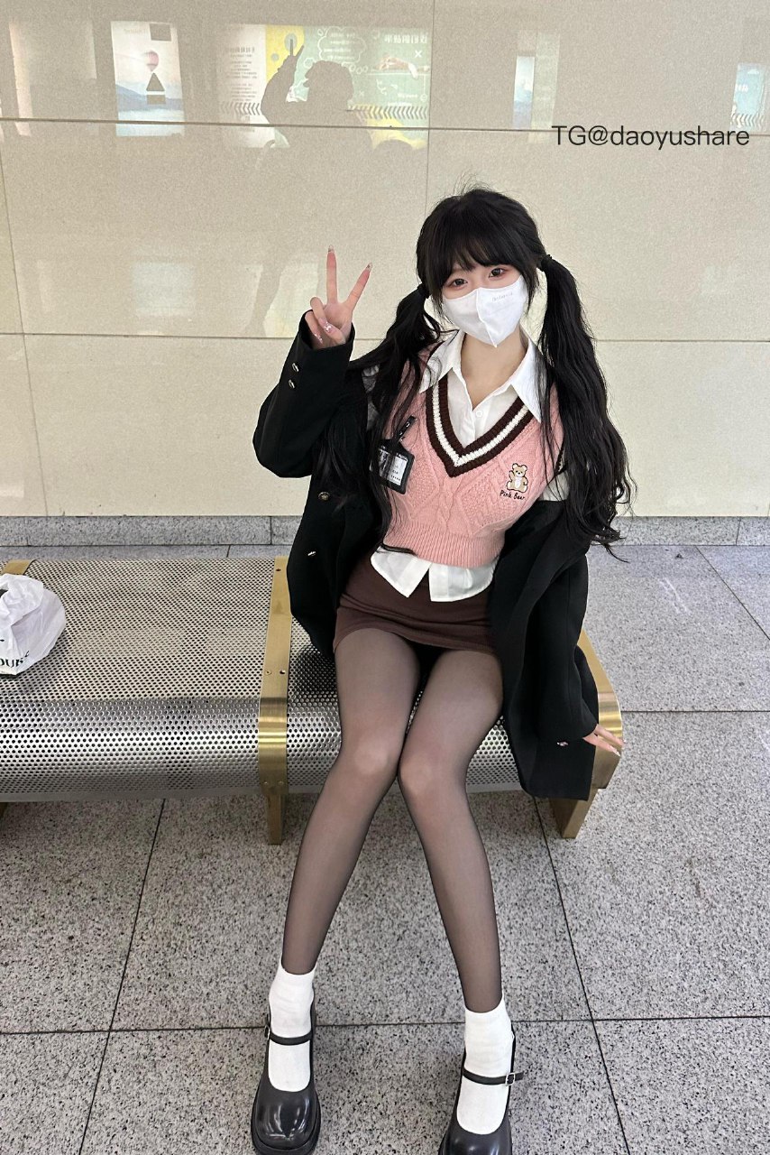 超蓝布罗莉 2025-05-31 00:19:32 我是甜妹嘛🤪#穿搭##少女#