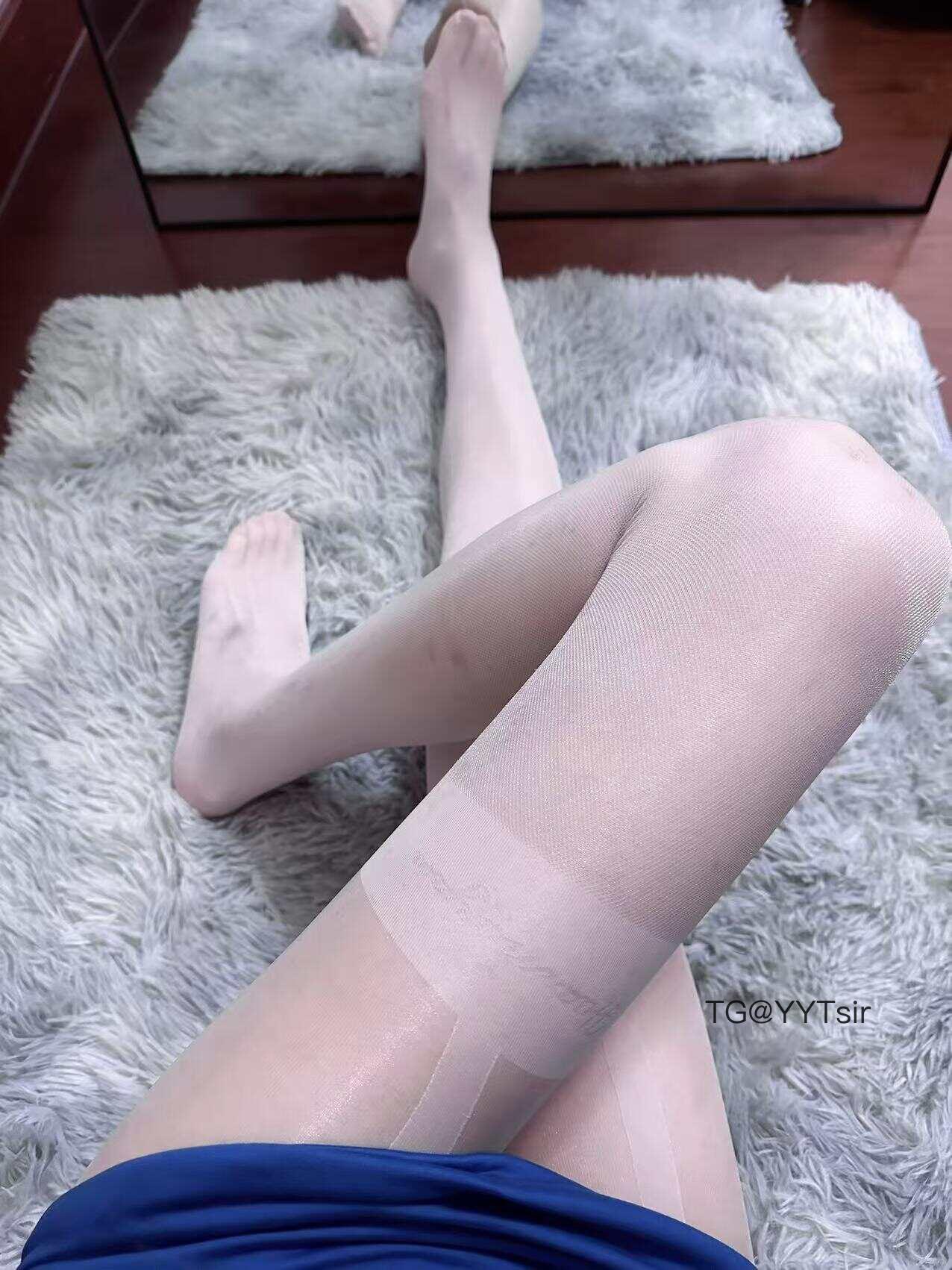 草莓酸奶 2025-05-29 15:27:47 每次你看向我的时候,我都希望自己能再漂亮一点