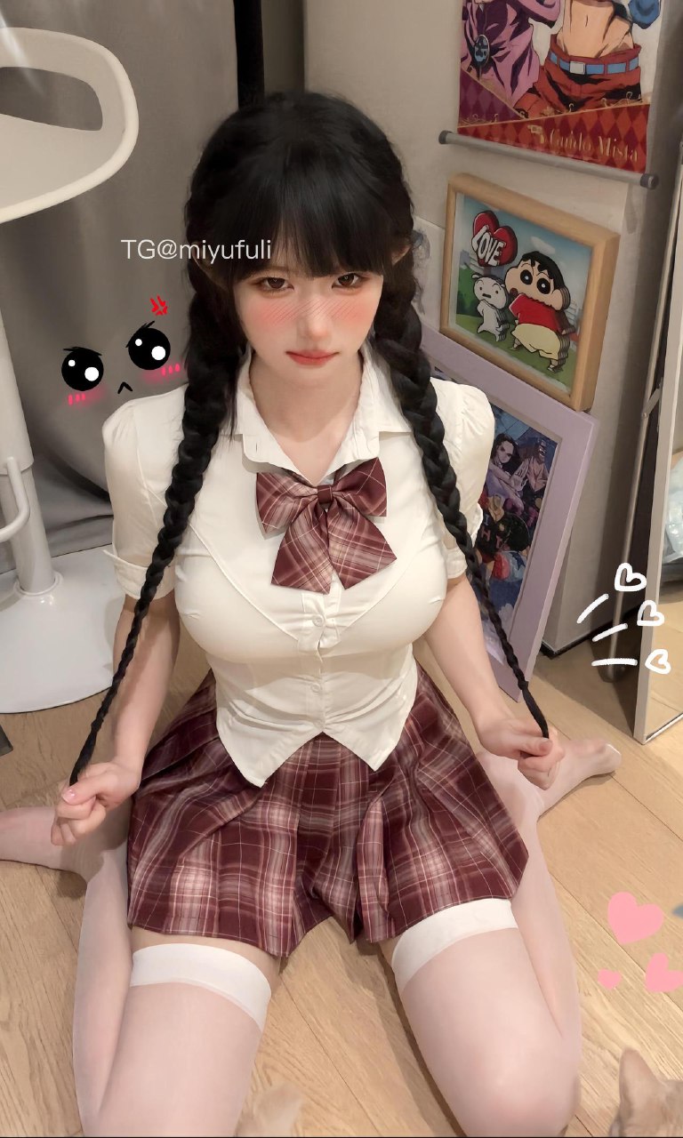 超蓝布罗莉超蓝布罗莉 2025-05-31 03:58:35 丸子头 萝莉 渔网🎣