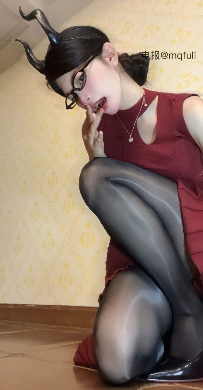 达咩酱 2025-05-27 19:56:35 喜欢吗 专门给你拍的👄