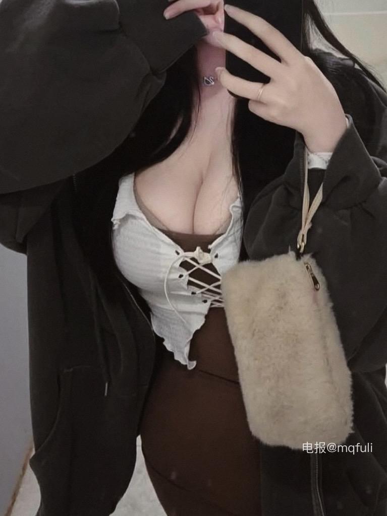 盐汽喵 2025-05-28 11:36:23 ootd