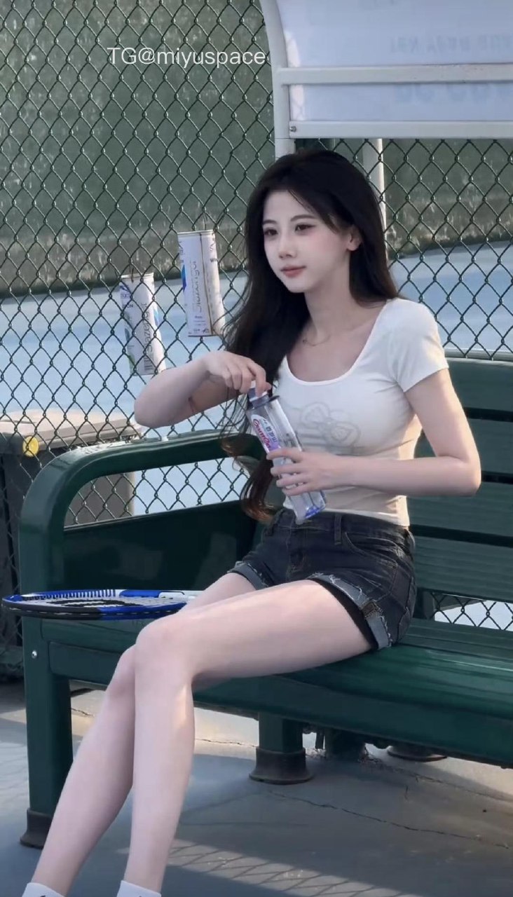 刘二萌 2025-05-26 22:10:12 乖是装的 吃定你的手段罢了