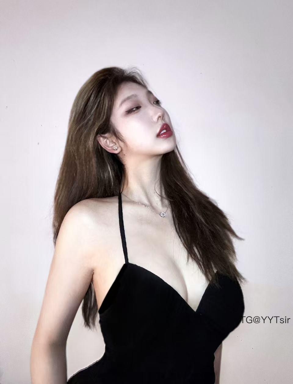 qin秦宋 2025-05-30 16:31:56 黑色是不是更有味道～