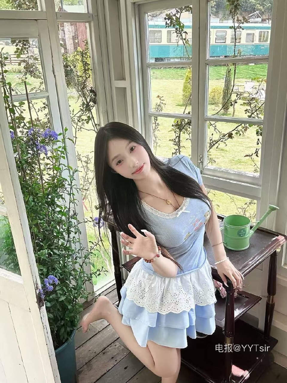 无关关子 2025-05-27 03:38:30 误入童话世界