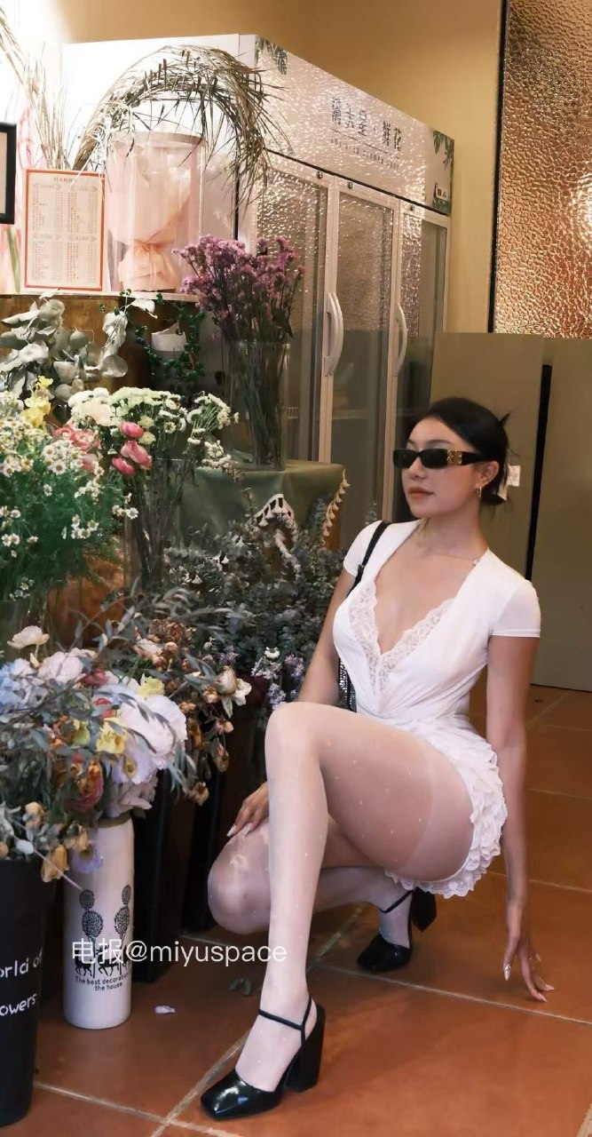 鹿瑶 2025-05-23 14:44:21 别看了有暴力倾向昨天晚上坐歪了被骂了