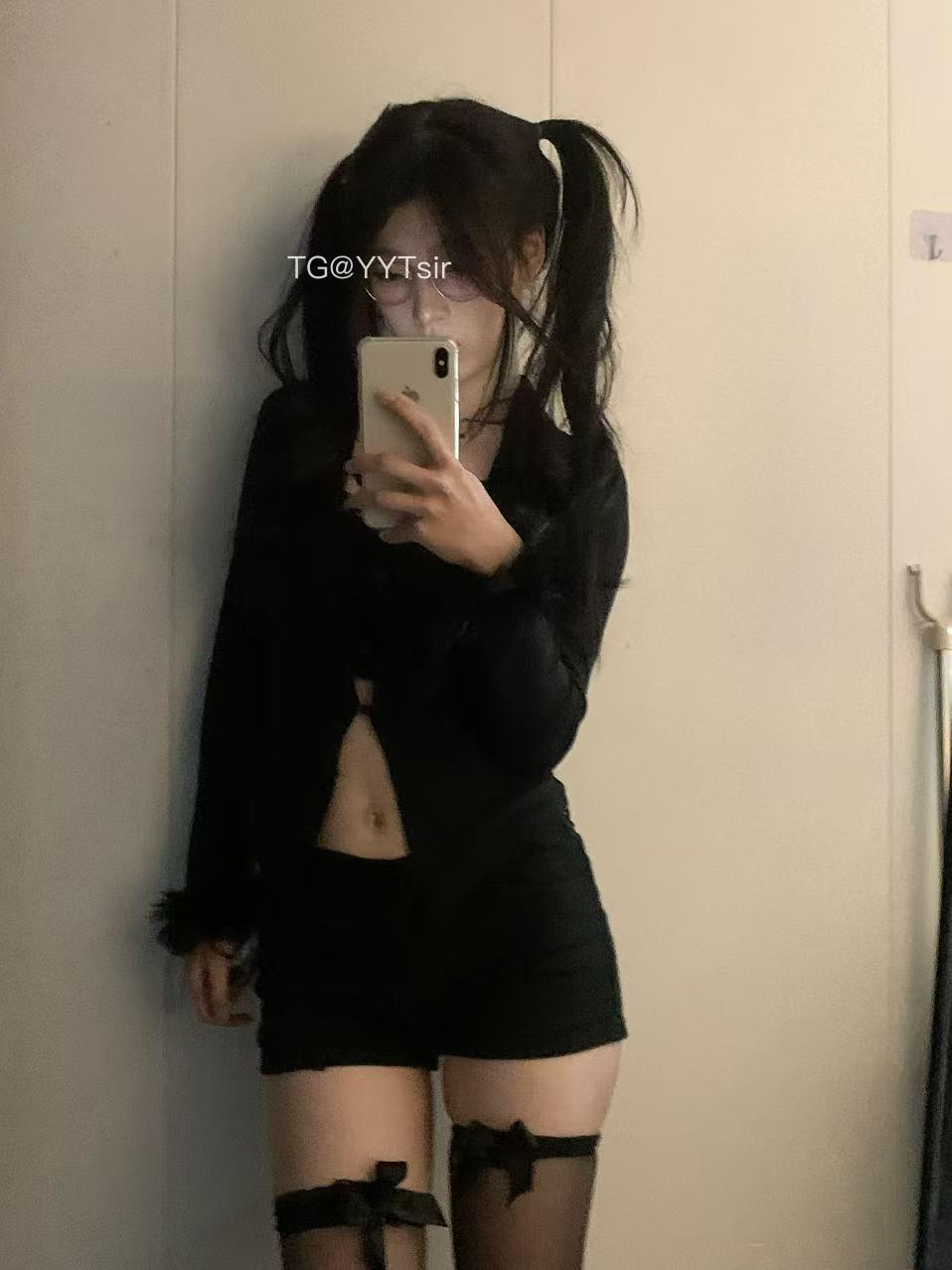 小熊大王 2025-05-26 22:47:54 非要像沼泽一样你才会沦陷吗