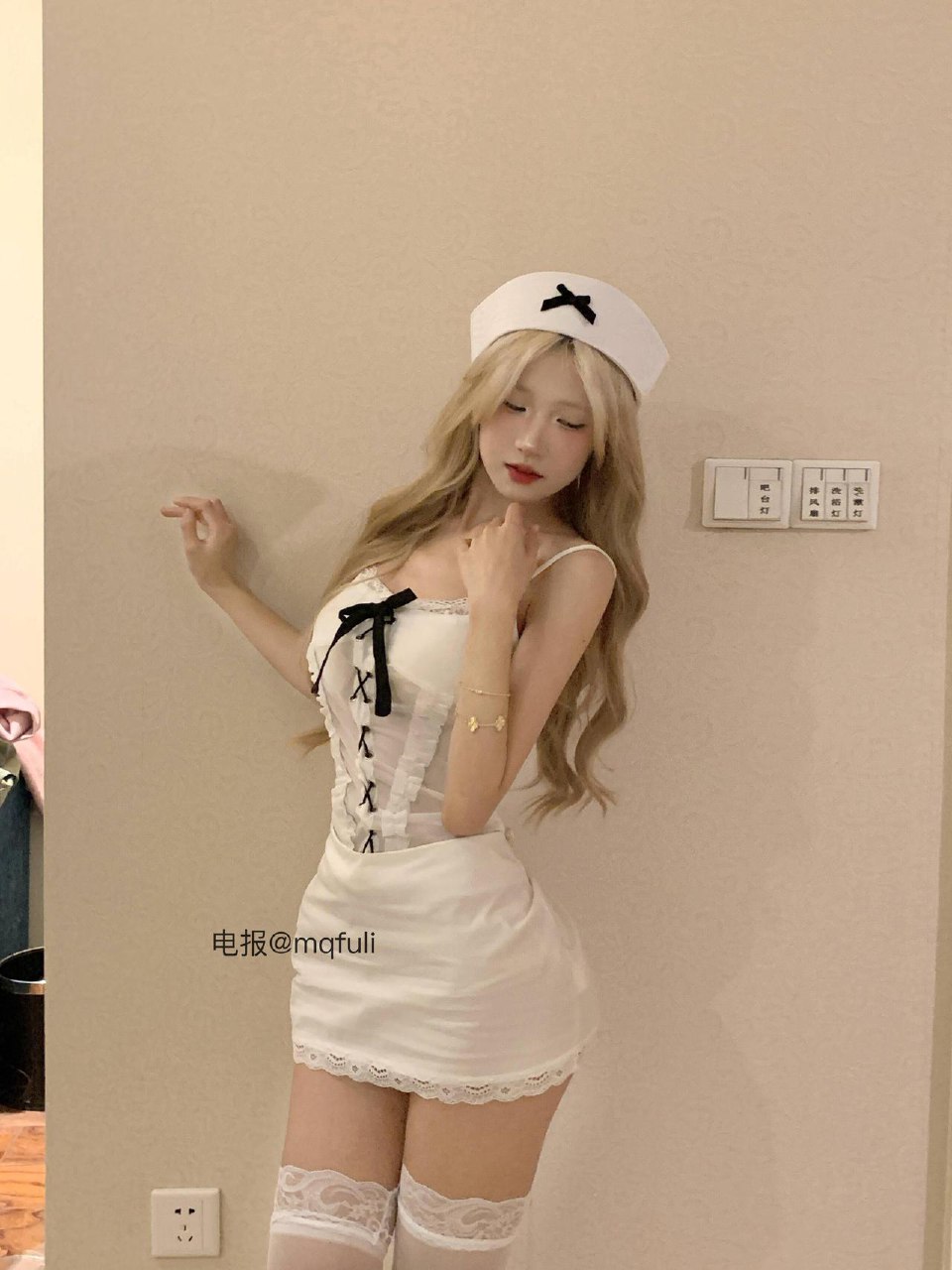 小柴不吃辣 2025-05-25 01:17:55 找不同 找得到奖励你亲我 找不到惩罚你吻我