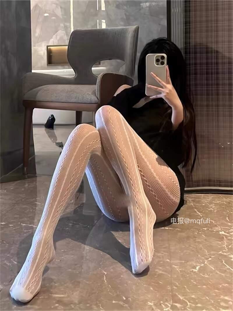 清欢 2025-05-30 00:36:37 给哥哥们来个白丝小福利🎁