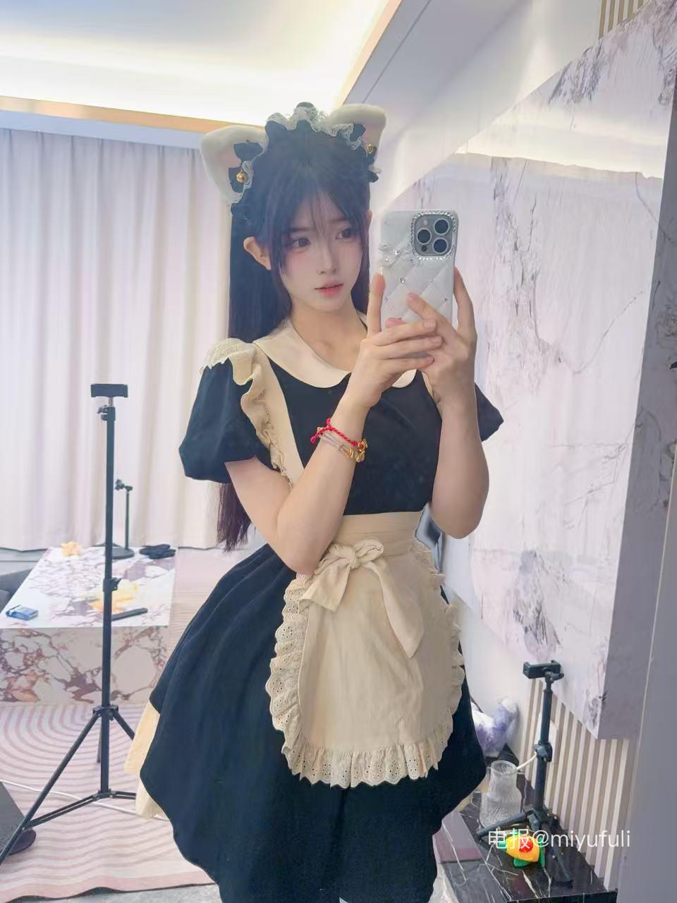 卿风 2025-05-26 23:08:30 别把我放在心里 我讨厌人多的地方