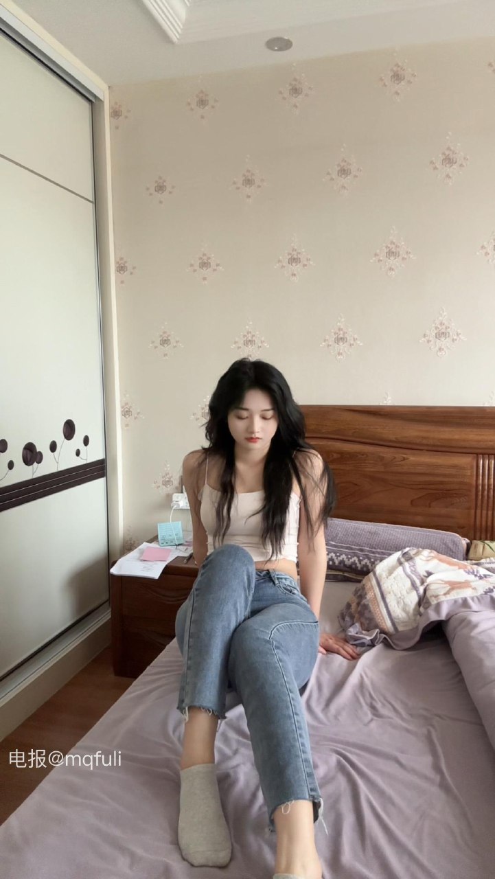 九斤明哥 2025-05-30 16:16:53 喜欢在姐姐前面还是后面呢🥵