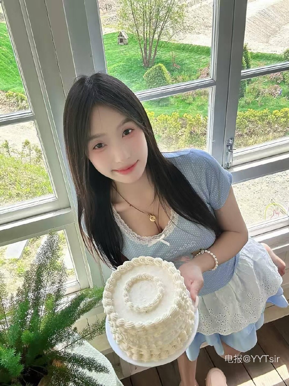 无关关子 2025-05-27 03:38:30 误入童话世界