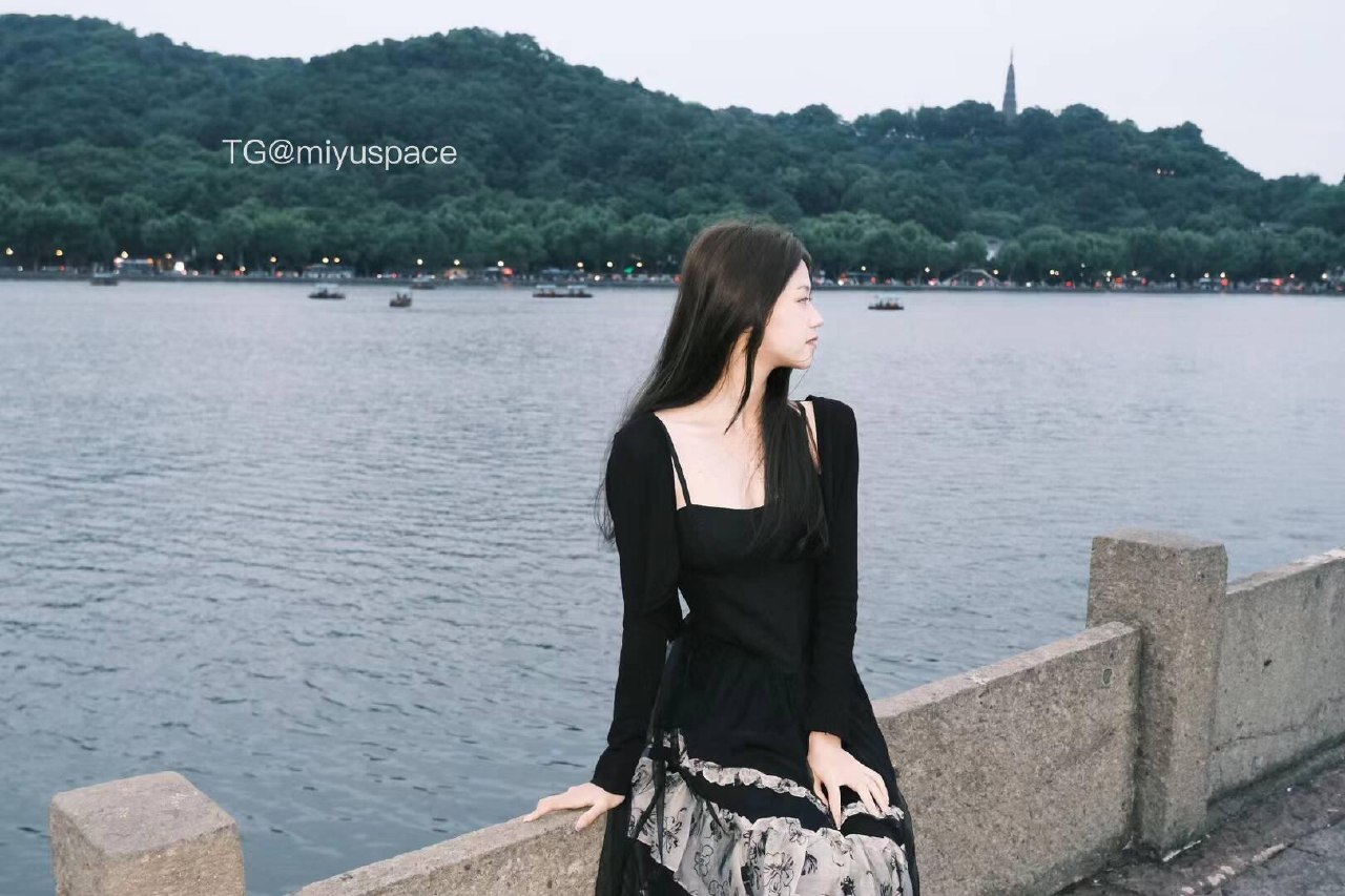 冰糖雪梨 2025-05-29 10:47:27 我要陪着你，一直