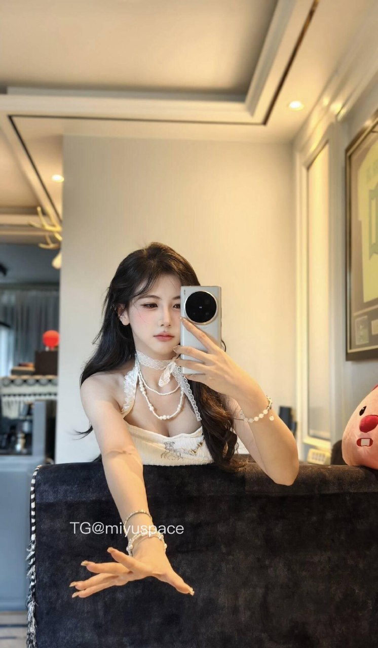 刘二萌 2025-05-27 02:15:16 嘴巴再硬 亲起来也是软的