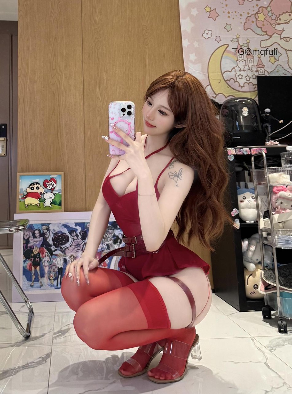 超蓝布罗莉 2025-05-31 10:00:39 性感版萝莉😻清泉版甜美不失可爱