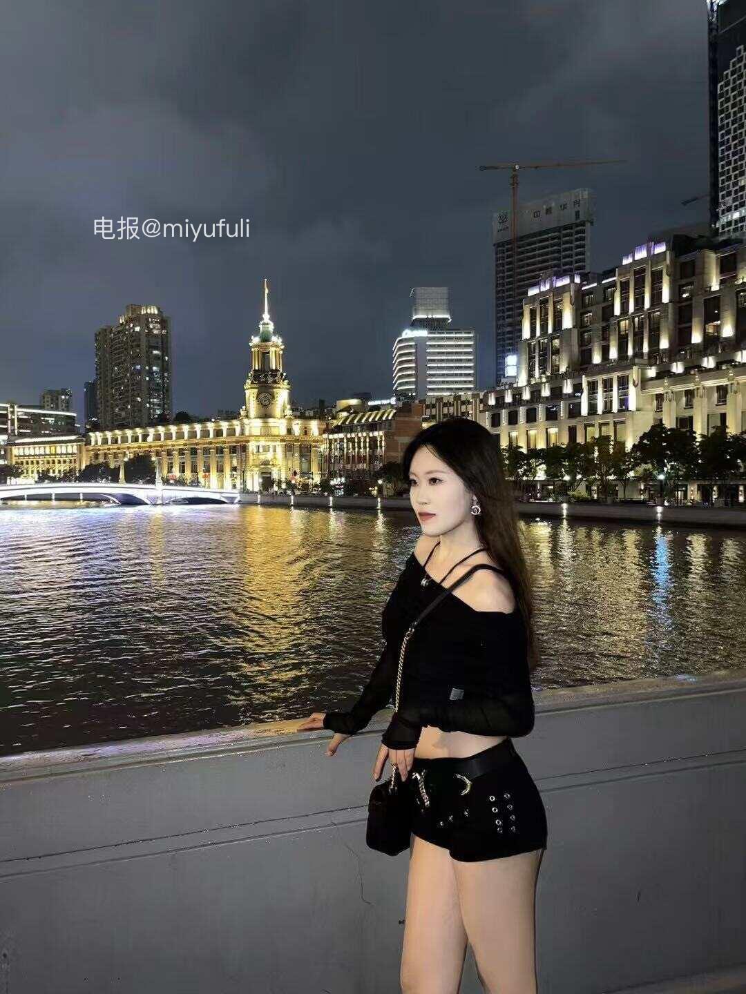 姜糖糖 2025-05-29 12:42:41 说什么怎么说算了吧早点睡