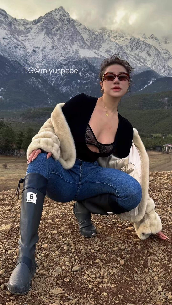 鹿瑶 2025-05-23 14:59:12 我现在的臀部是已经翘到可以顶一屁股债