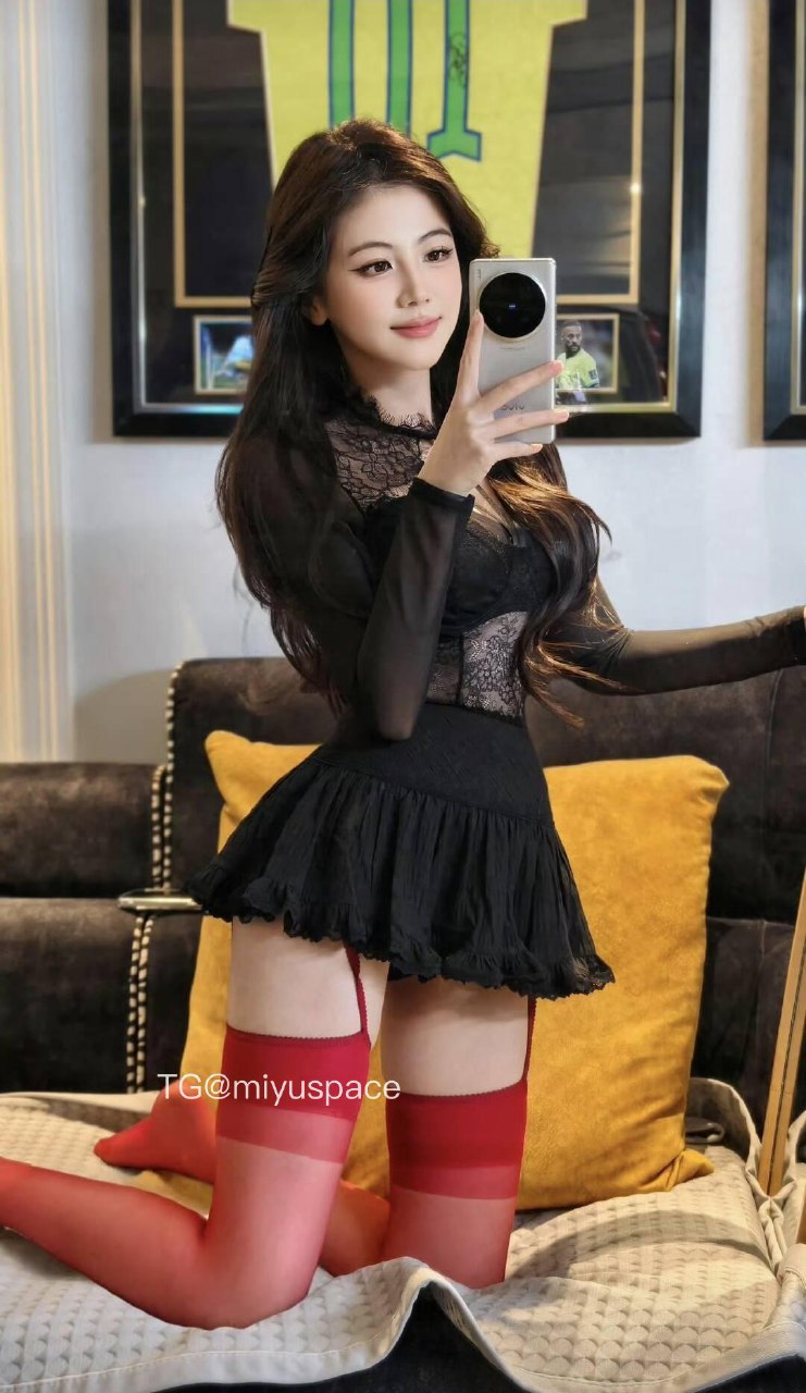 刘二萌 2025-05-27 10:43:45 二萌绝美秘书