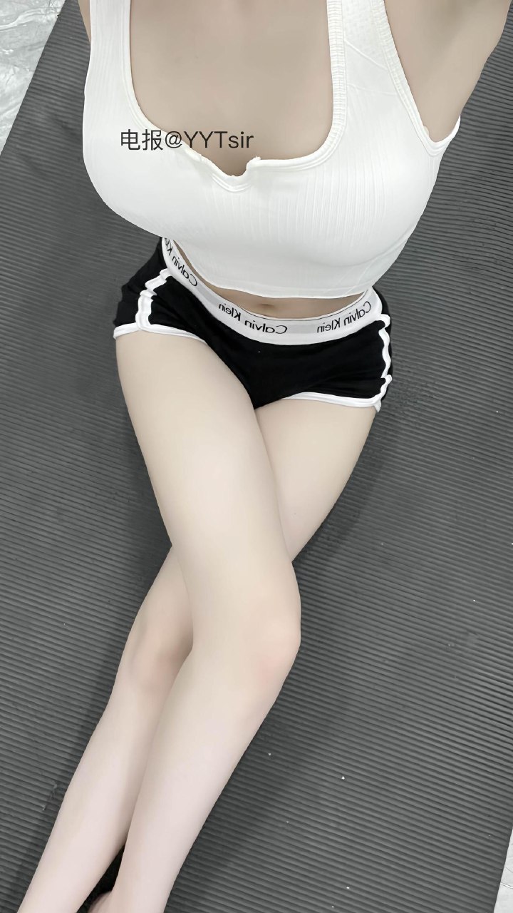 关关雎鸠 2025-05-24 14:14:42 周末看看腿 顺风又顺水