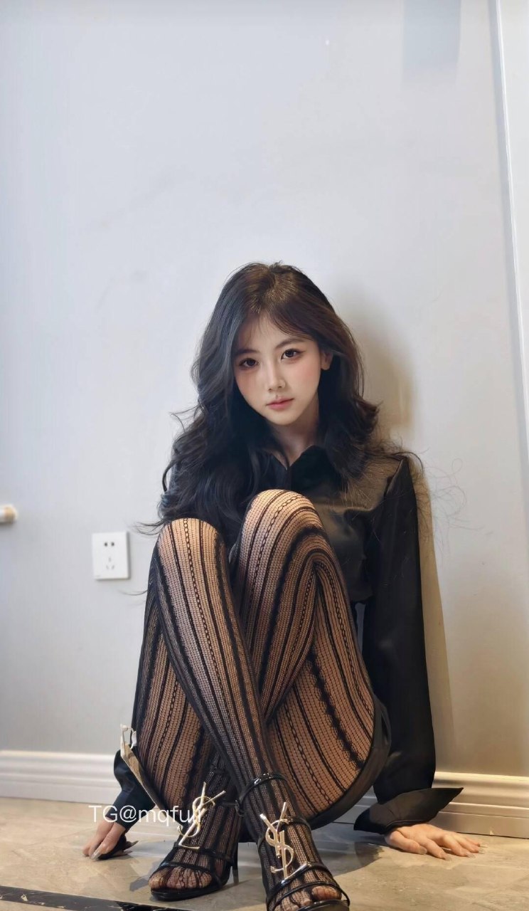 刘二萌 2025-05-27 12:24:37 其实我不太懂喜欢，但我想要走向你