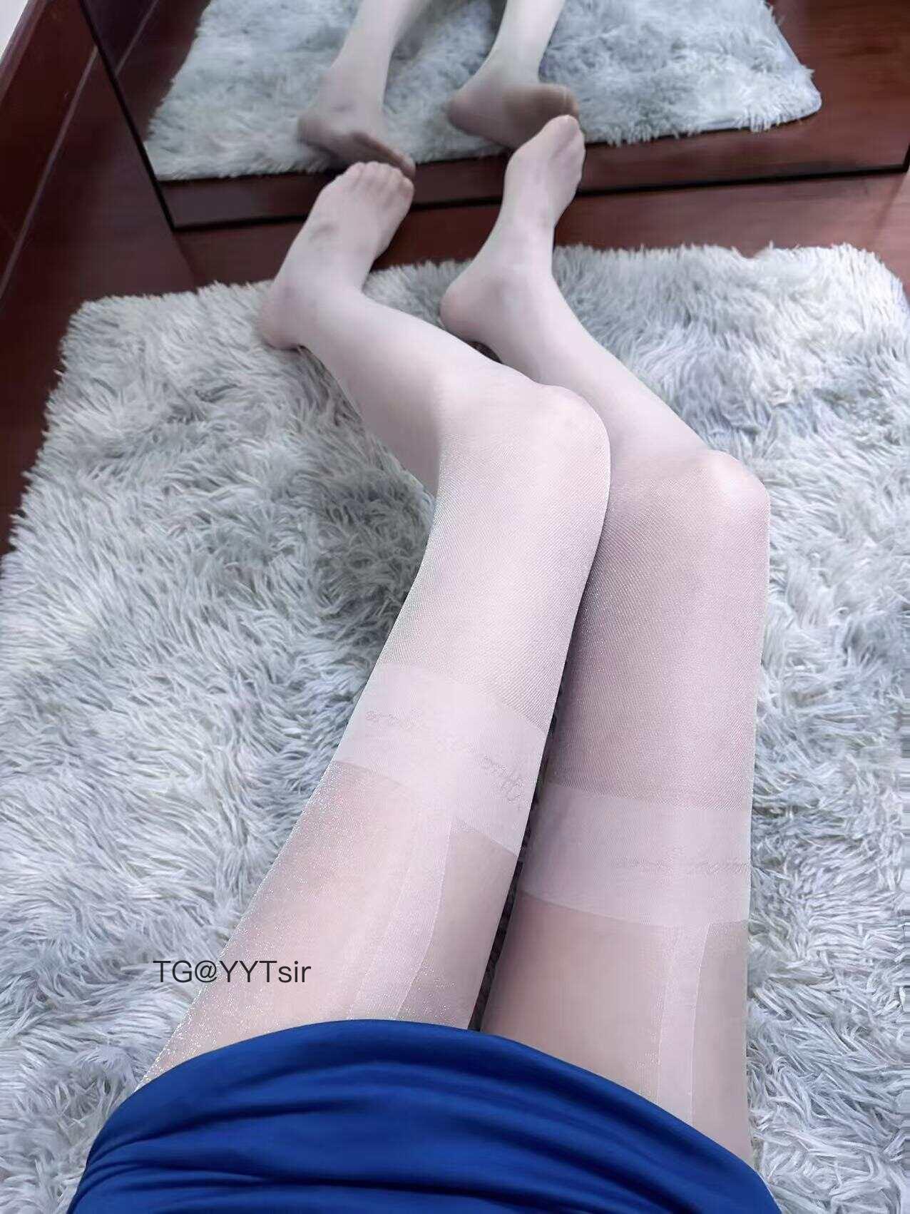 草莓酸奶 2025-05-29 15:27:47 每次你看向我的时候,我都希望自己能再漂亮一点