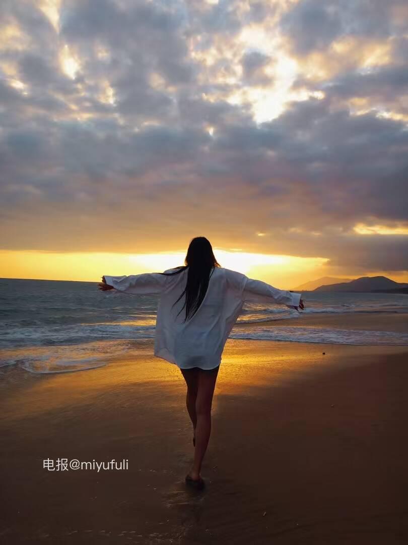 无关关子 2025-05-27 03:46:56 最爱是黄昏下的海