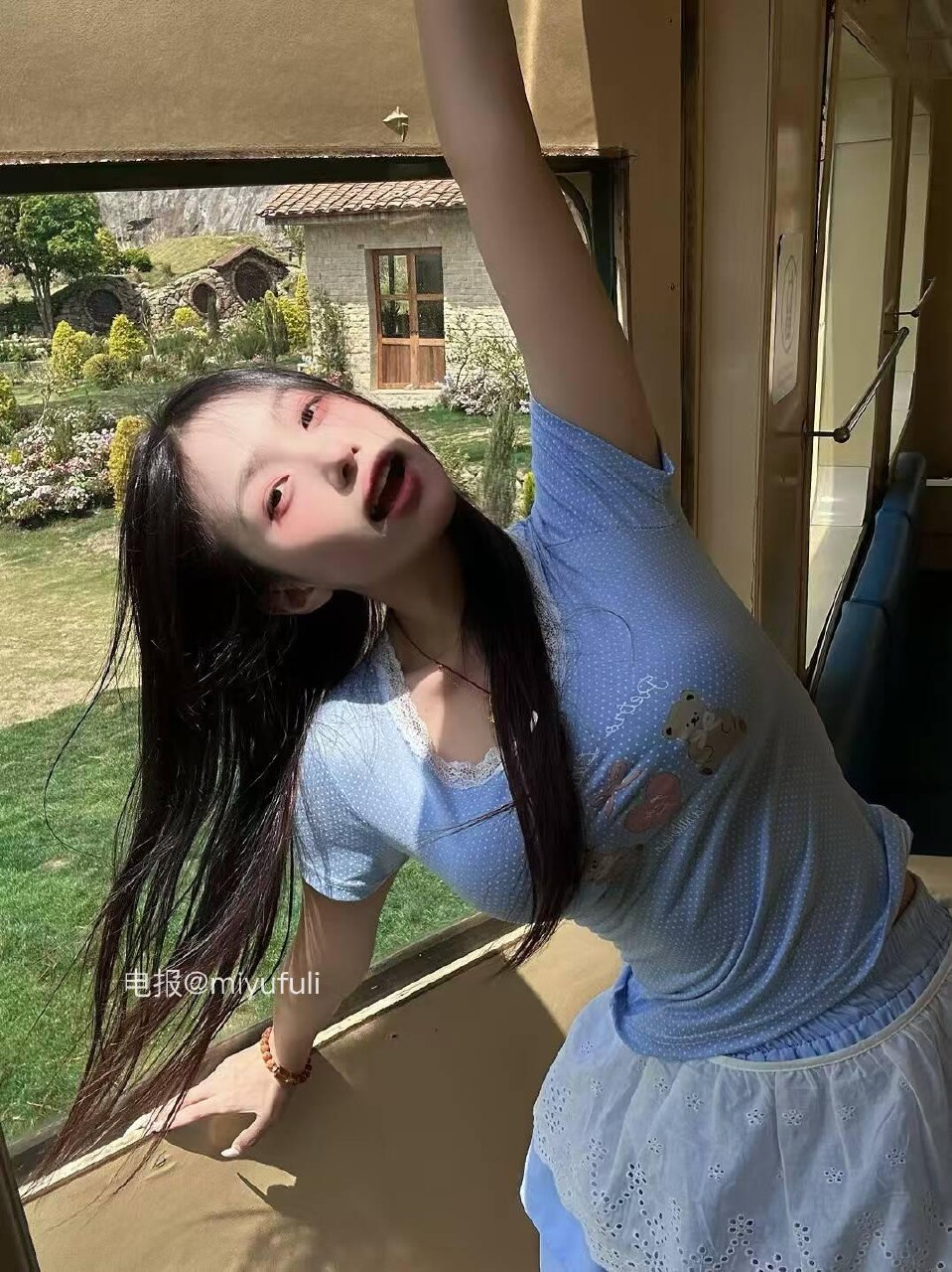 无关关子 2025-05-27 03:38:30 误入童话世界