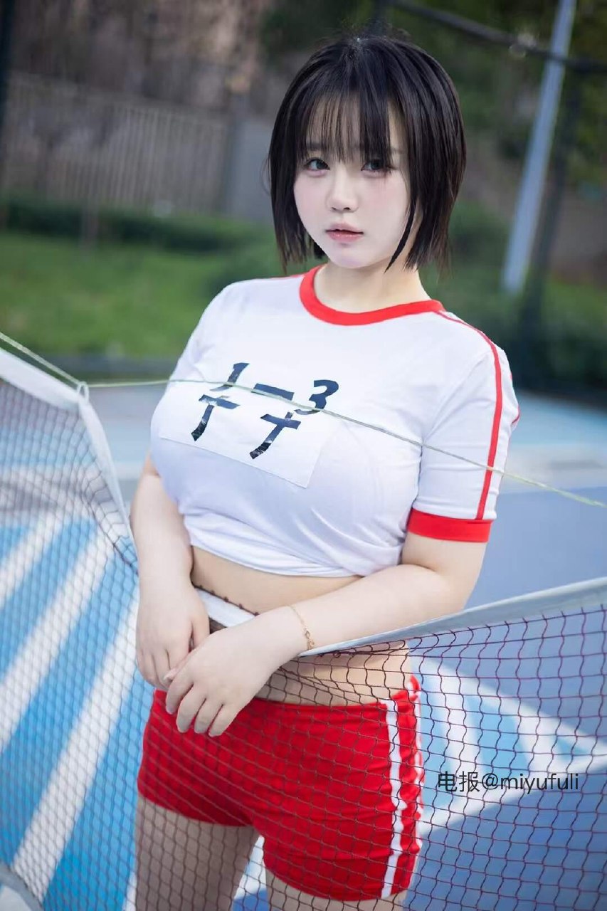 肉团娜子 2025-05-24 15:48:29 可以陪我运动一下嘛🥹