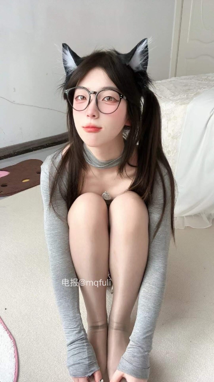 肉肉包 2025-05-31 00:15:40 别被我的清纯底色骗了