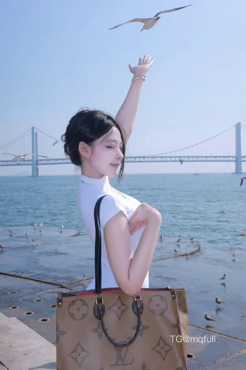 不吃洋葱 2025-05-27 14:48:21 风吹过的夏天