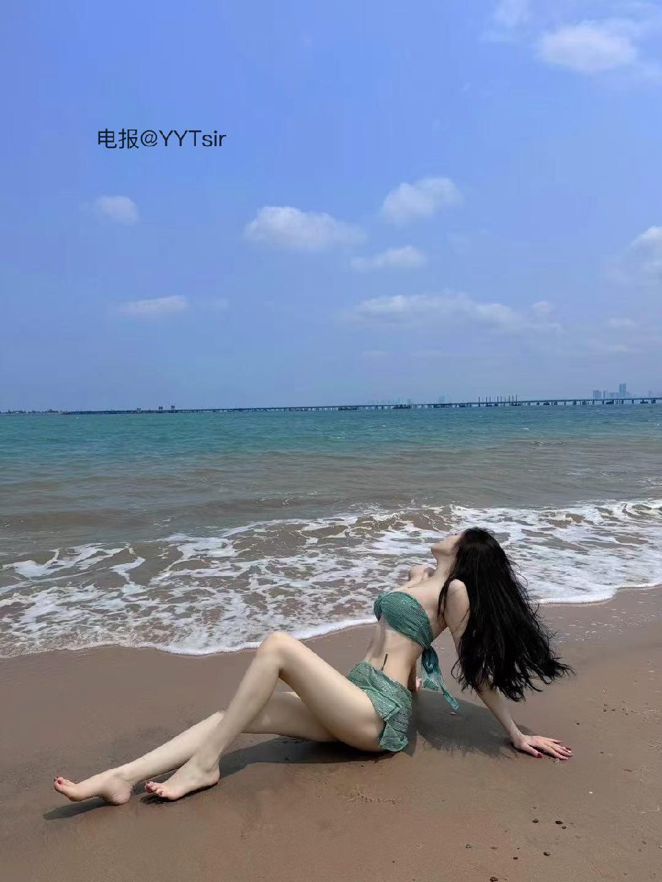 唐十七 2025-05-28 14:21:15 翘臀