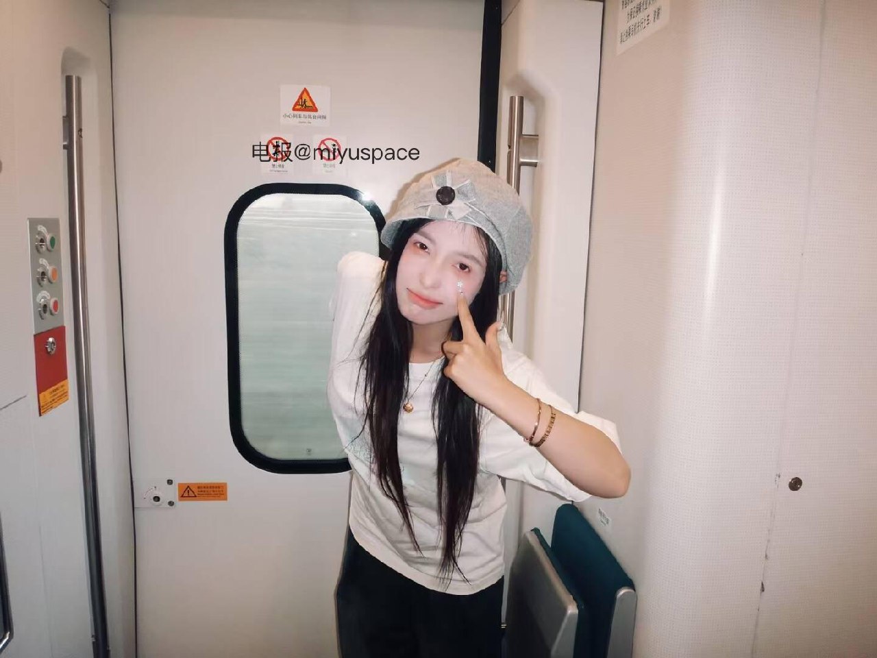 无关关子 2025-05-27 03:48:05 不用担心路途遥远 进一步有进一步的惊喜