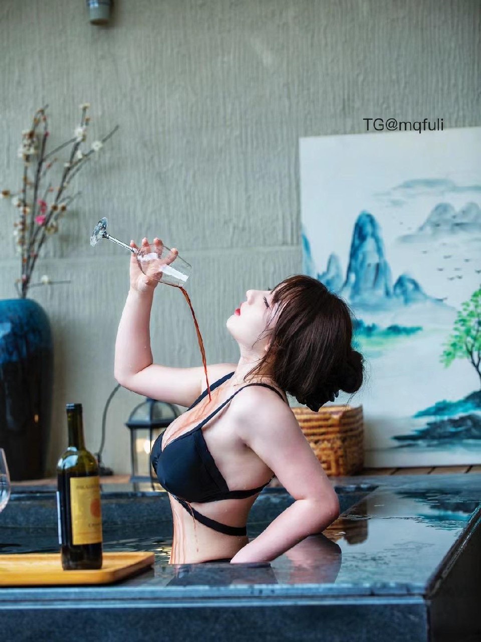 霸王龙女孩 2025-05-28 12:58:45 激情海边🏝️派对独享👙