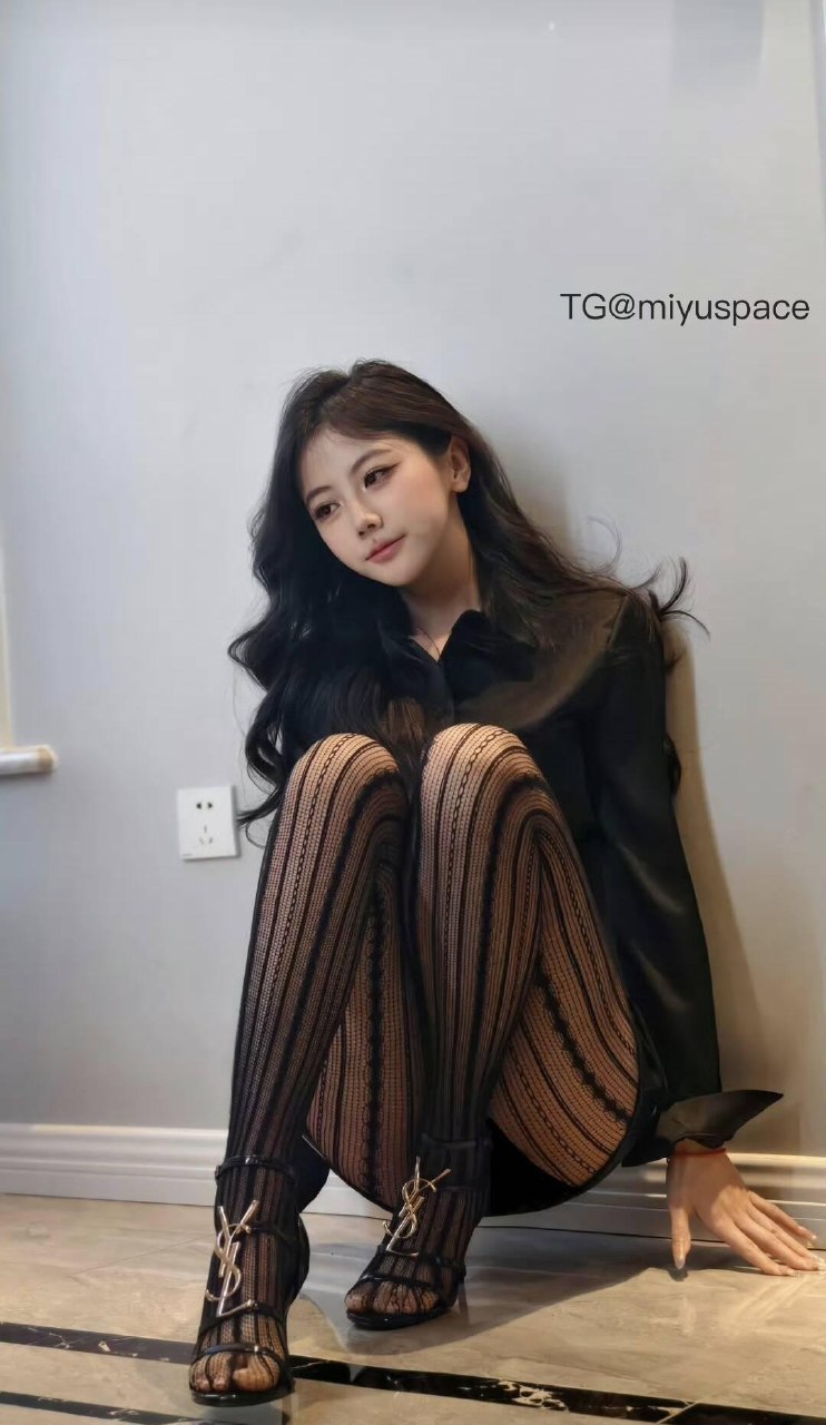 刘二萌 2025-05-27 12:24:37 其实我不太懂喜欢，但我想要走向你