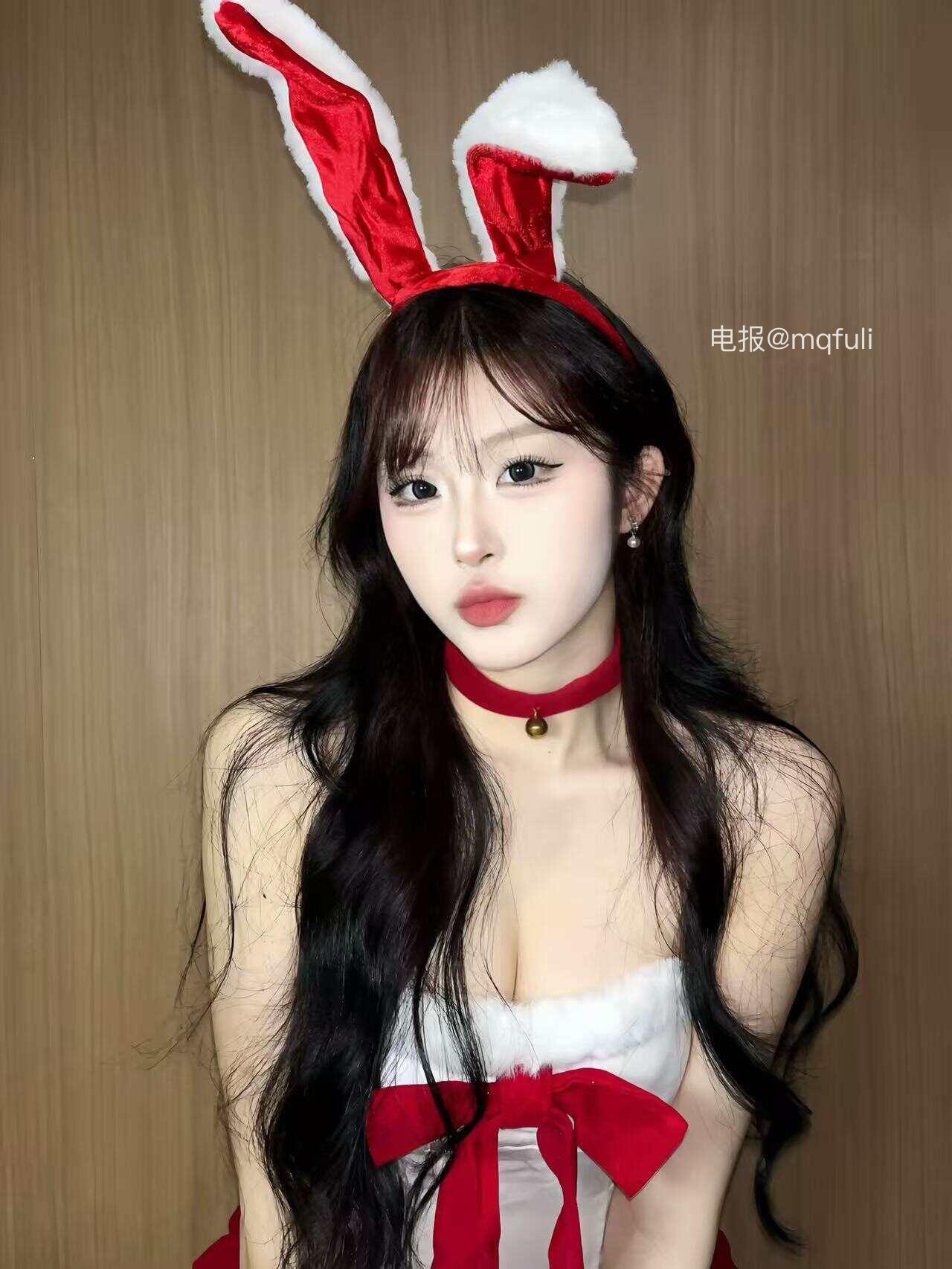 强妈 2025-06-12 23:37:25 穿黑丝不需要理由