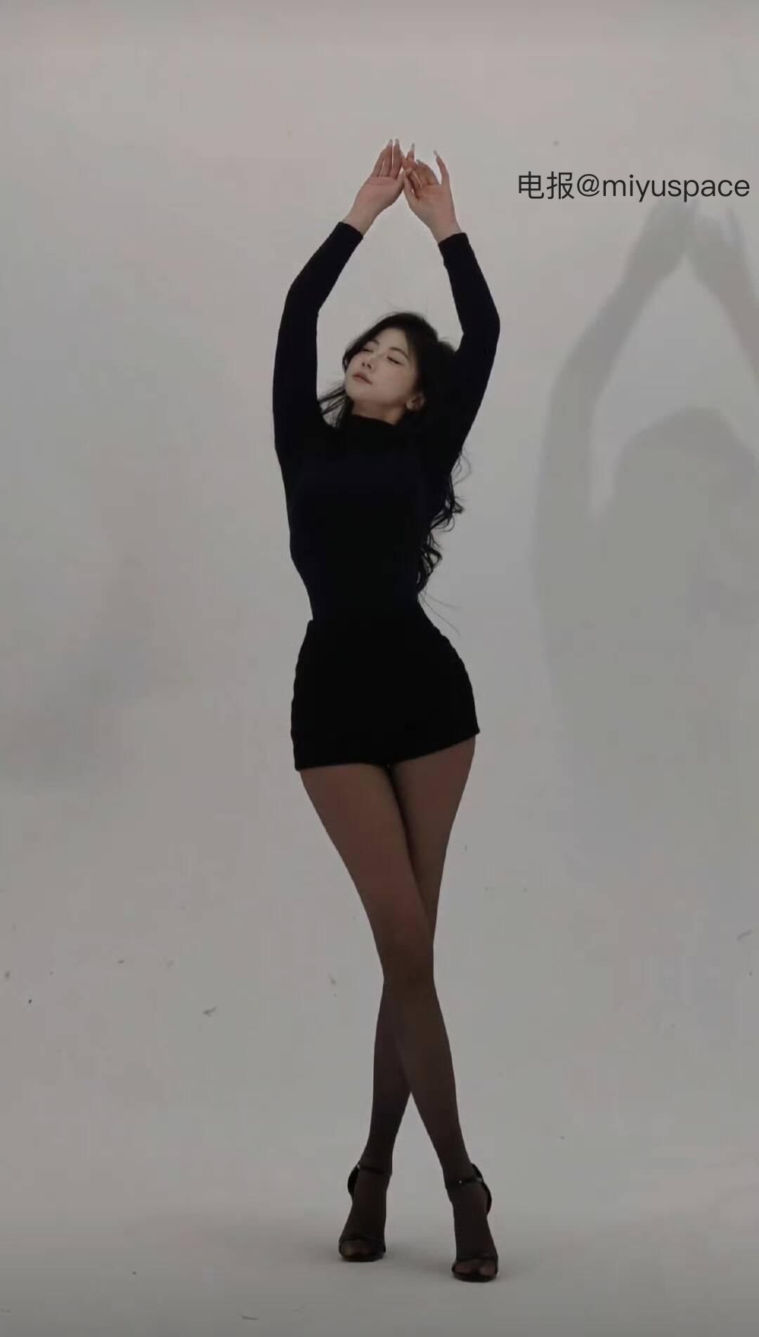 刘二萌 2025-06-01 11:33:32 我说我是女的 你到处跟别人说我是你的