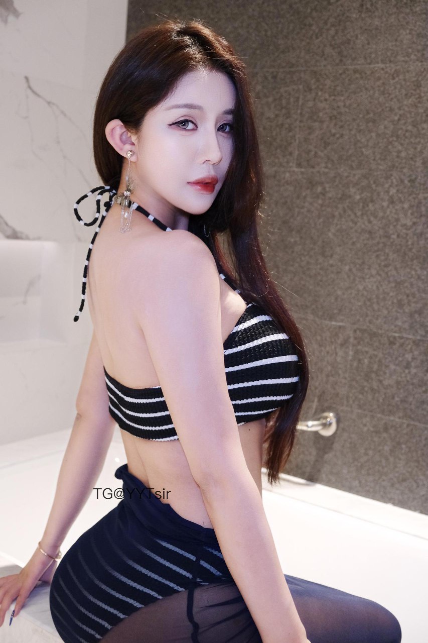 钟意依阳 2025-06-23 02:25:04 浴缸和床上 、你喜欢在哪里