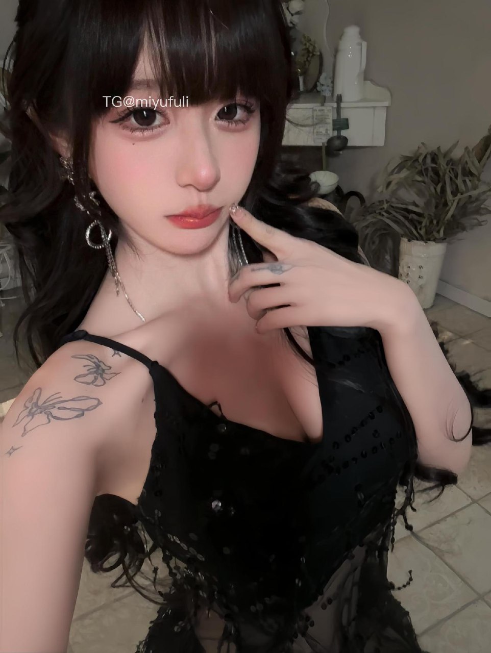 超蓝布罗莉 2025-06-13 06:02:37 我真的不是你喜欢的类型嘛🥺