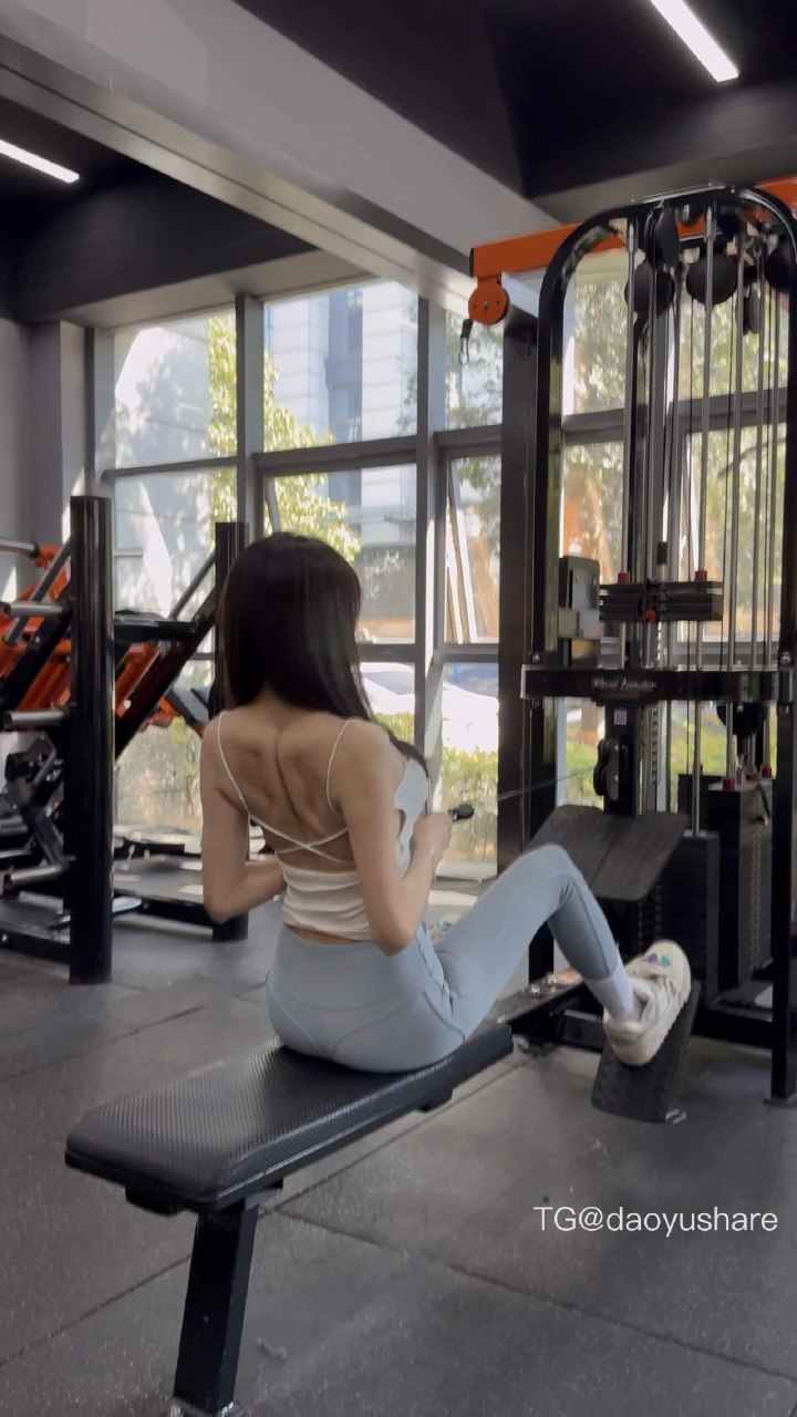 人间小奶猫 2025-06-07 17:25:11 运动女孩最有魅力