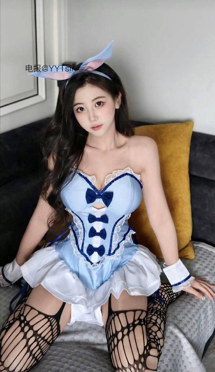 刘二萌 2025-06-02 13:09:16 宝宝👶🏻!!精品限量版写真📸绝美 ❤️