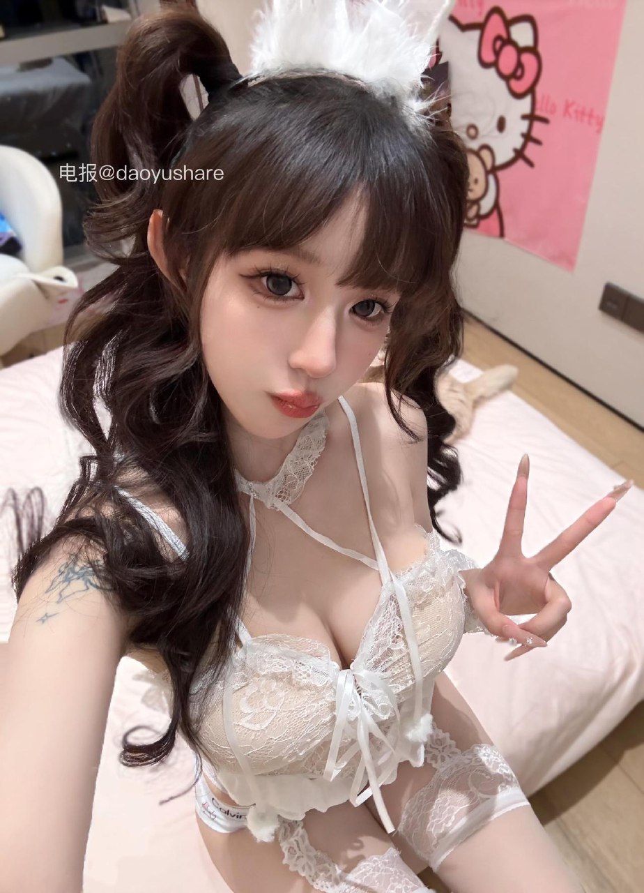 超蓝布罗莉 2025-06-10 03:26:44 我已经乖乖躺下就等你一句晚安了