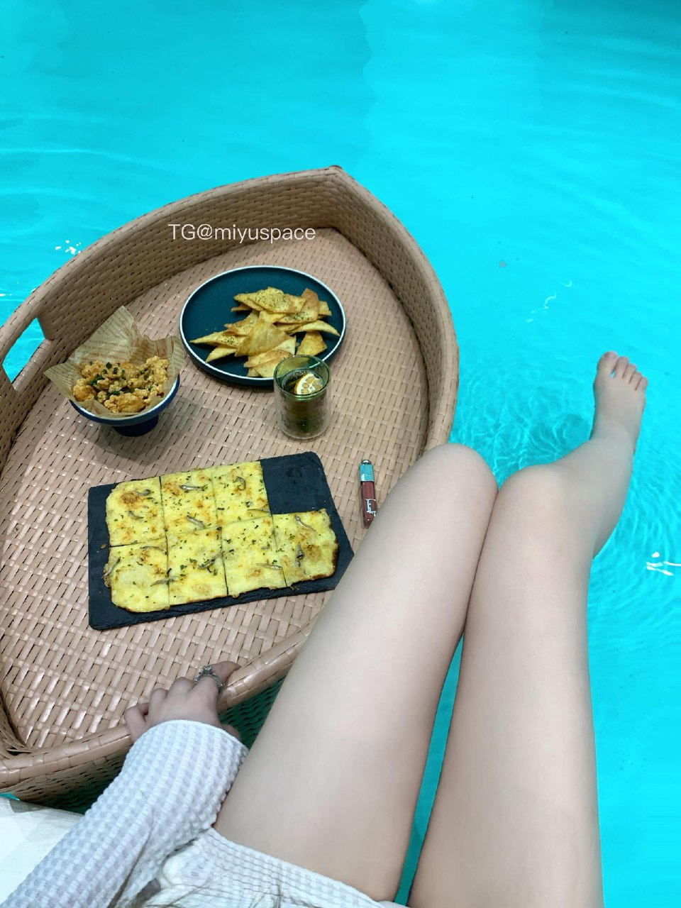 张有财 2025-06-13 15:05:40 这世界不只有眼前的苟且，还有诗和远方