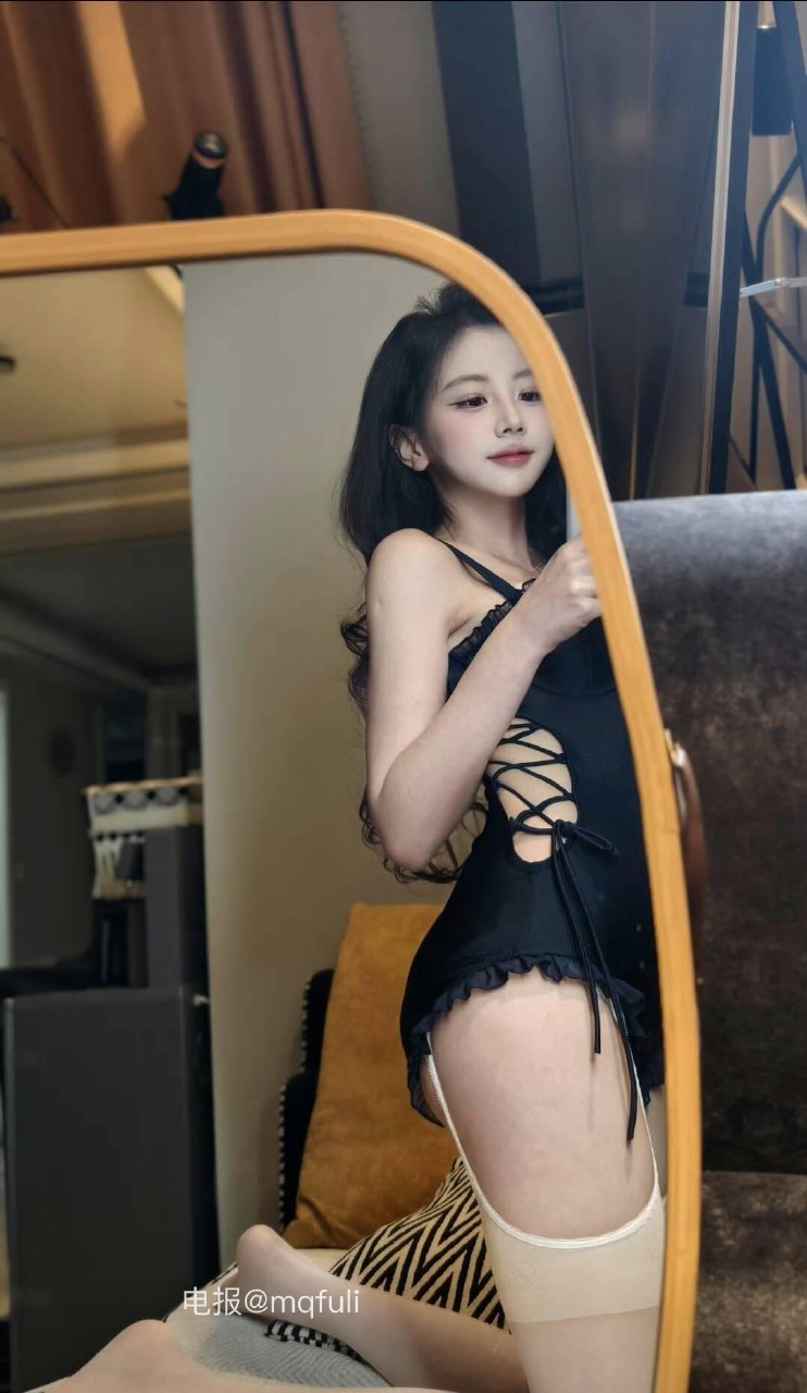 刘二萌 2025-06-10 11:15:24 限量版写真📸绝美