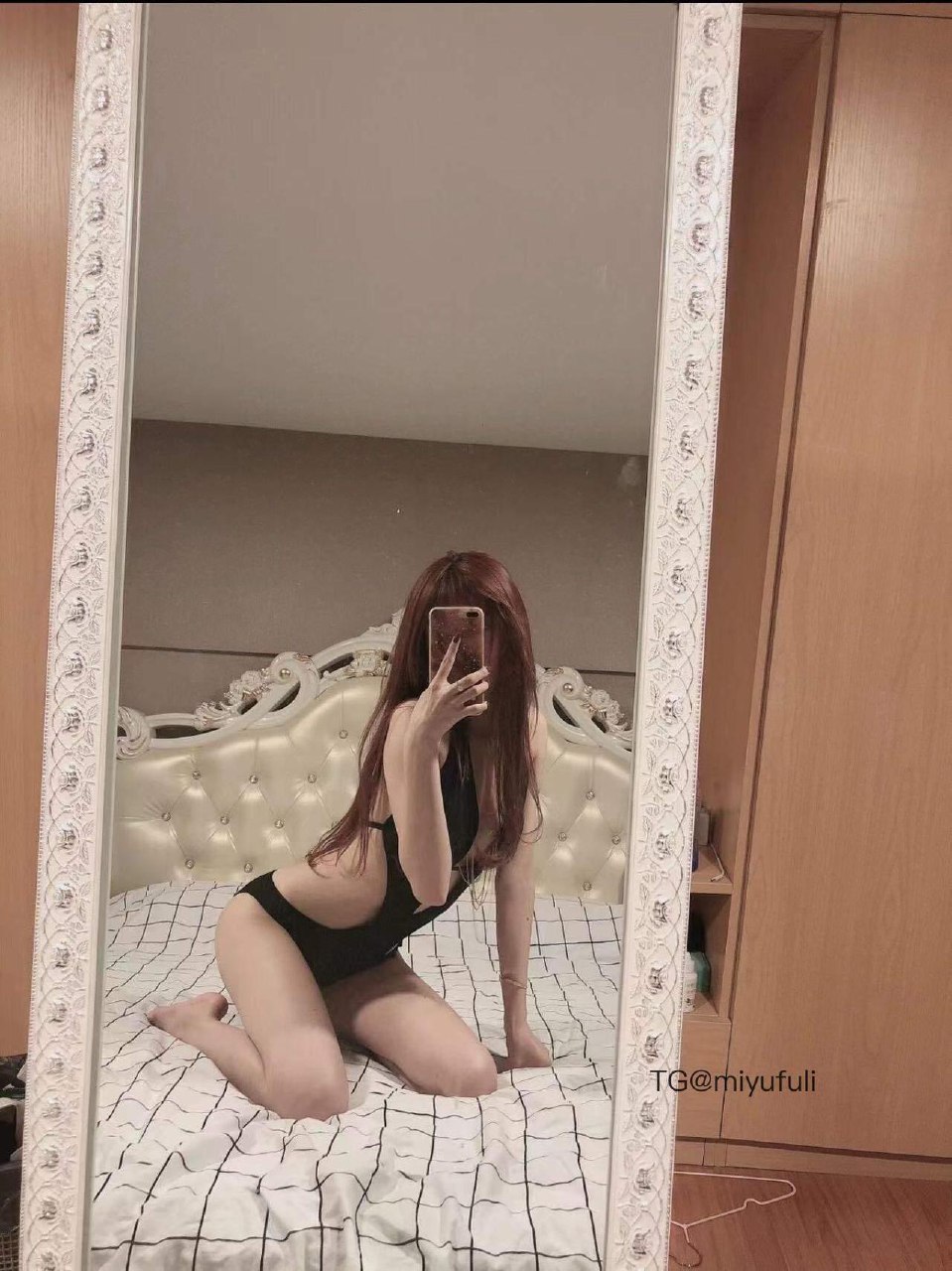 南希阿 2025-06-13 14:49:51 窗外飘着的萤火虫，是我不敢和你说的梦