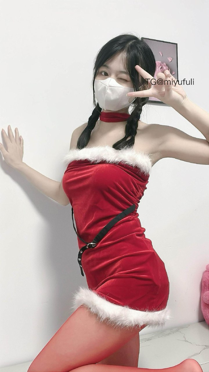 椰子甜甜 2025-06-10 17:21:22 红色