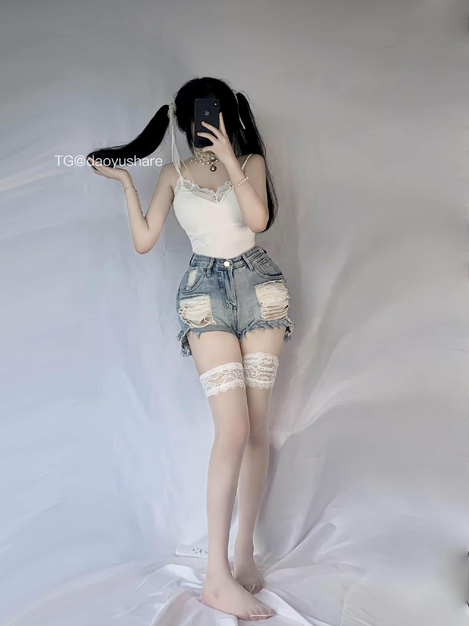 易辞 2025-06-25 02:13:43 性感白丝 这组对镜拍真的高质量